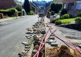 Placement de la fibre optique dans une rue 