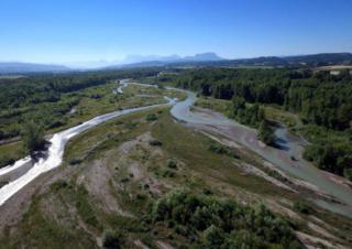 Une rivière en tresse vue du ciel