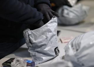 controle des colis Shein à aéroport Roissy–Charles de Gaulle