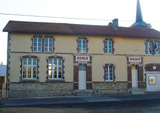une école et une mairie dans le même batiment