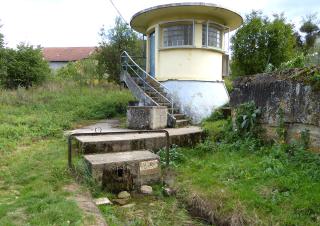 captage d'eau et source de Bicqueley.