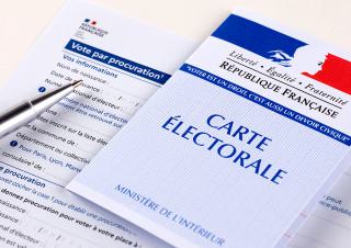 formulaire de procuration et carte électorale