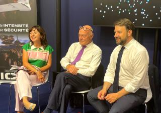 Carole Delage, Alain Rousset et Loïg Chesnais-Girard sur le salon Eurosatory le  17 juin 