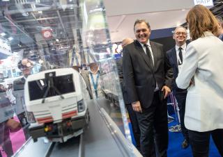 Philippe Tabbarot dans les allées du salon Mobco 