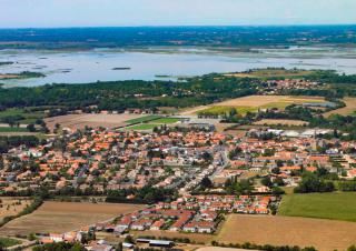 vue aerienne de la chevrolière (44) 