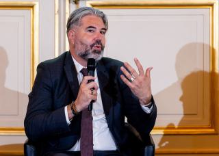 Kosta Kastrinidis  lors des assises nationales du logement et de la ville