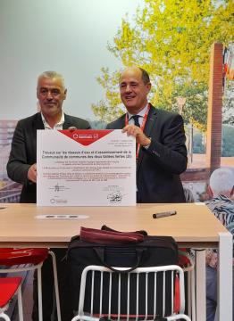 signature de prêt pour les travaux sur les réseaux d’eau et d’assainissement de la Communauté de communes des deux Vallées Vertes